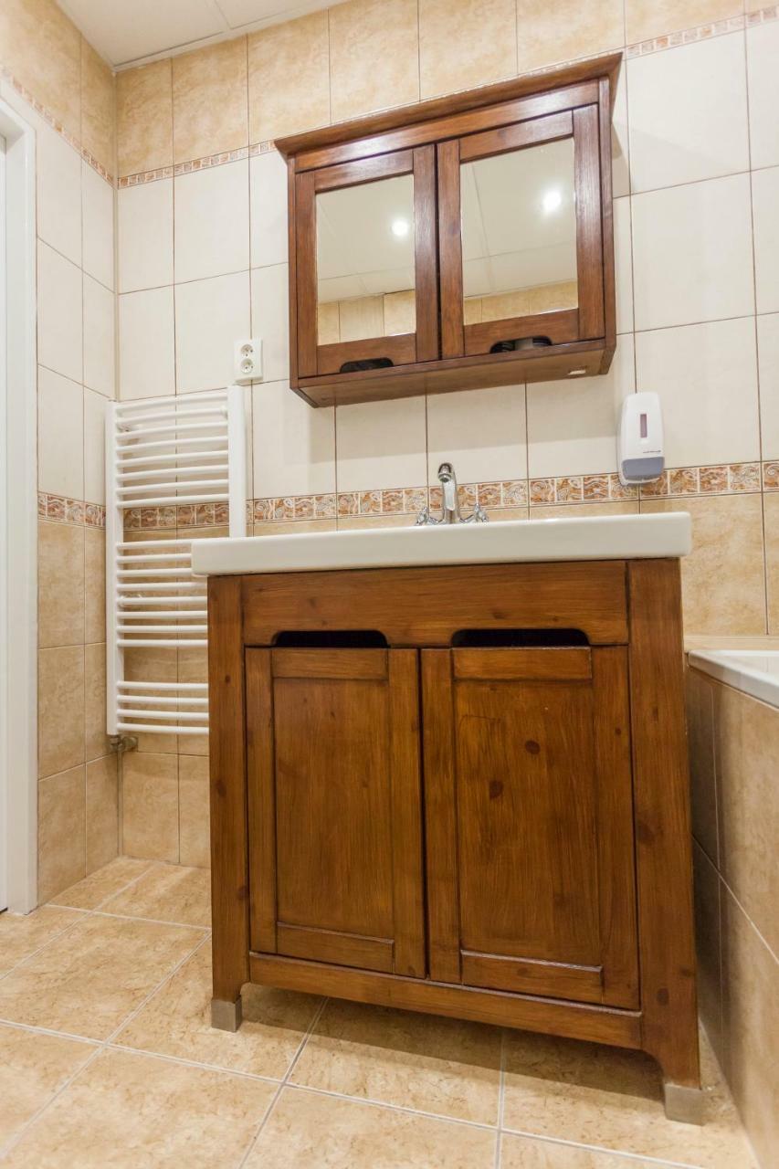 Air-Conditioned Apartment Sancova - Old Town Братислава Экстерьер фото