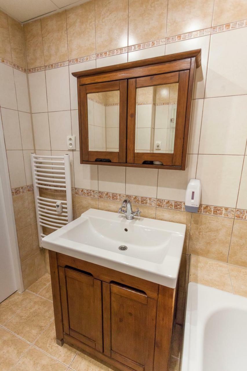 Air-Conditioned Apartment Sancova - Old Town Братислава Экстерьер фото
